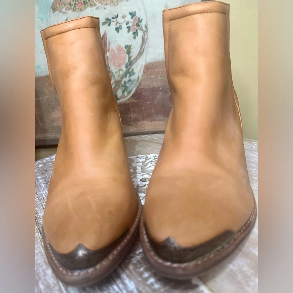 EUC Jeffrey Campbell “Cromwell” Leather Ankle Bootie in Tobacco. Size 8 - Picture 11 of 15